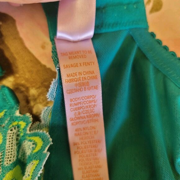 Savage X Fenty Savage Not Sorry Unlined Balconnette Bra Womens Size 38DD - Picture 8 of 9